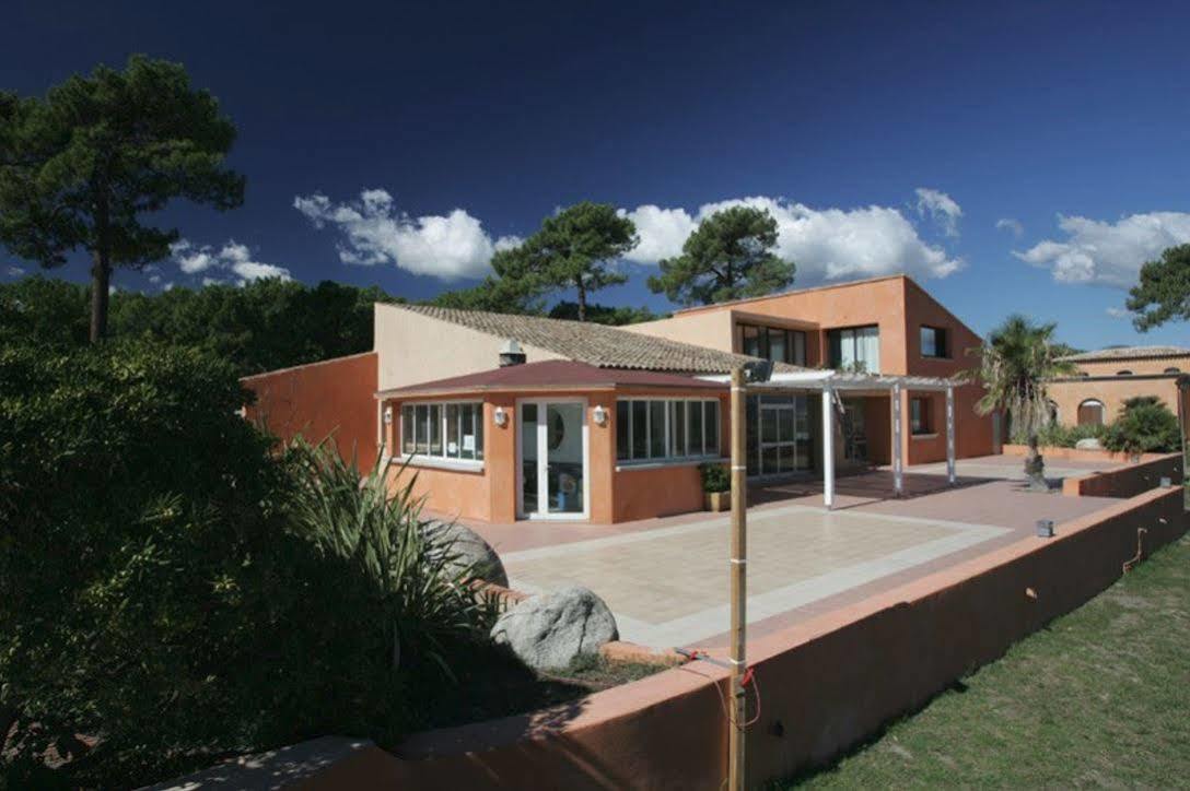 Residence Cala Bianca Borgo  Exteriör bild