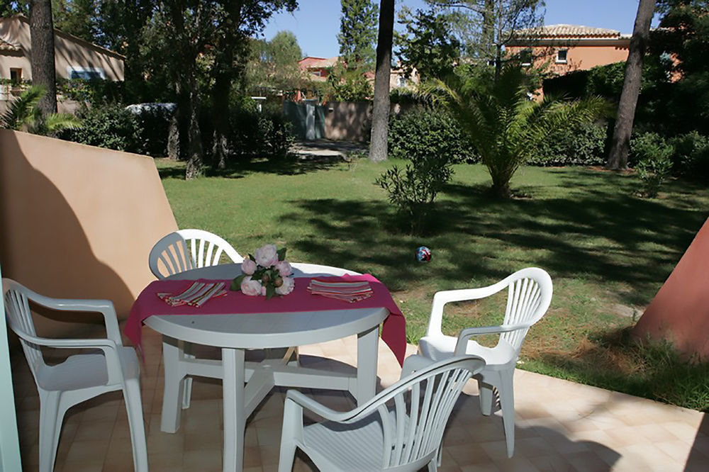 Residence Cala Bianca Borgo  Exteriör bild