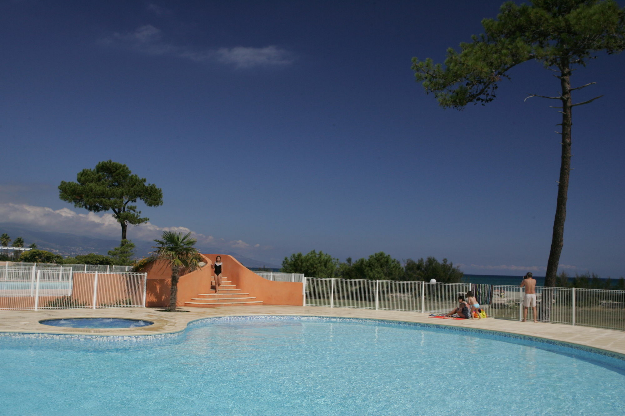Residence Cala Bianca Borgo  Exteriör bild